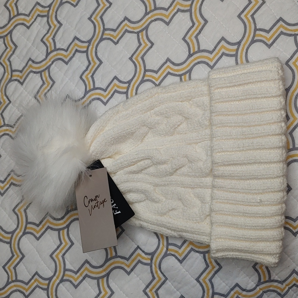 Crown Vintage Soft Faux Fur Pom Pom Hat